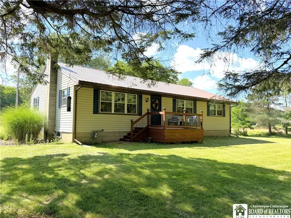 425 Portville Eldred Rd, Portville, NY 14770