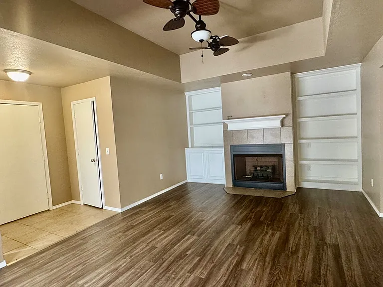 421 Sterling Pointe Way — Photo 4