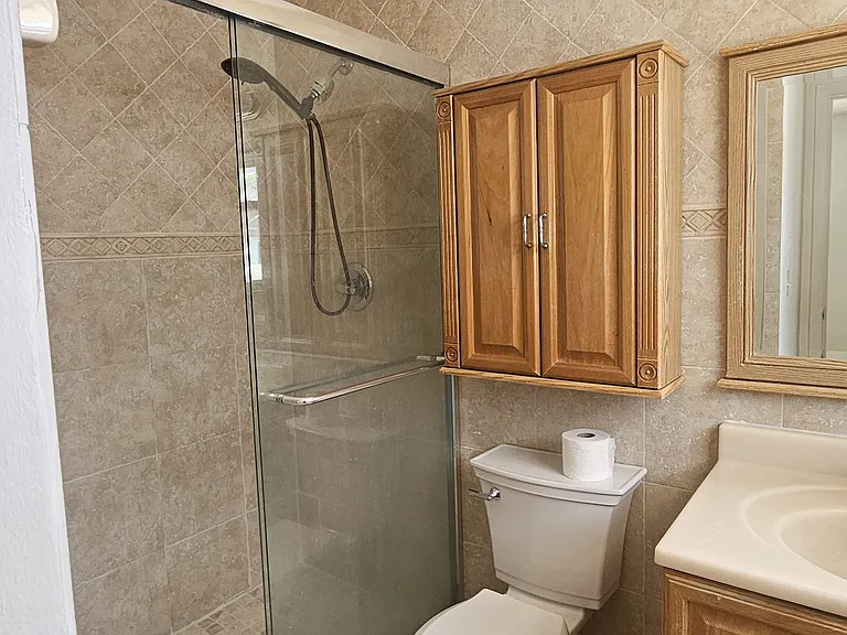 3301 W Nassau St — Photo 4