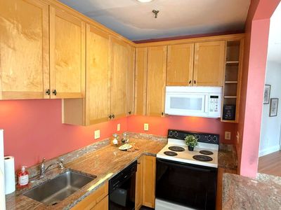 374 Chestnut Hill Ave APT 24, Brighton, MA, 02135