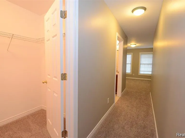 263 S Village Way #23 — Photo 28