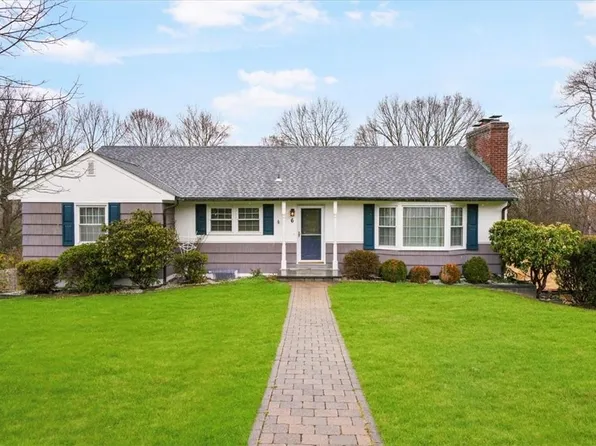 6 Arthur Street, Cortlandt Manor, NY 10567