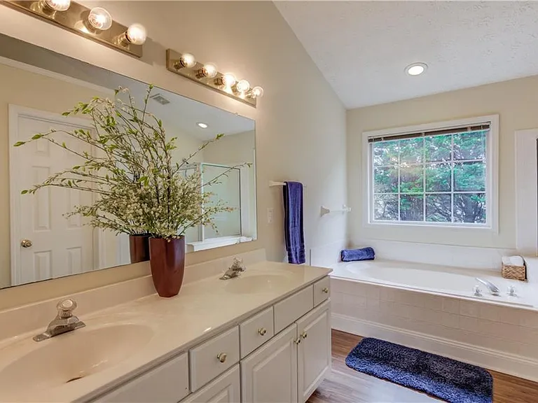 3924B Berwick Farm Dr — Photo 19