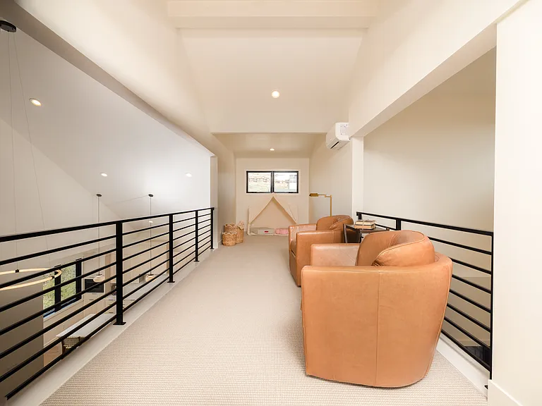 1285 Lasso Trl — Photo 26