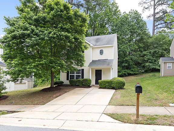2nd image of 3607 Cyrus St