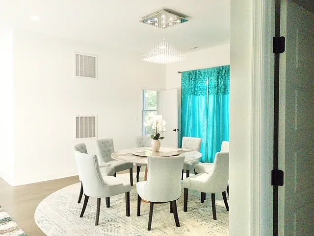 1809 Macarthur Dr — Photo 3