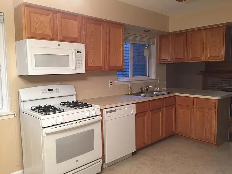 12118 Chevelle Dr — Photo 3