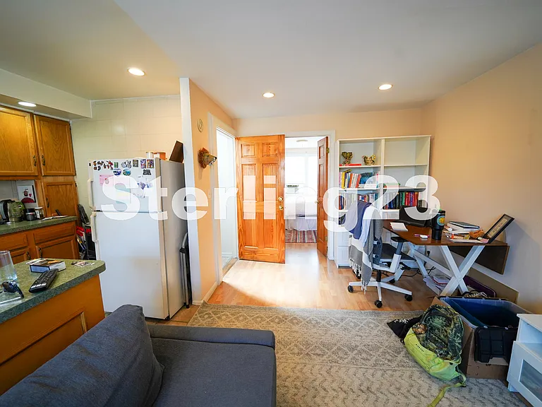 21-50 29th St #2 — Photo 5