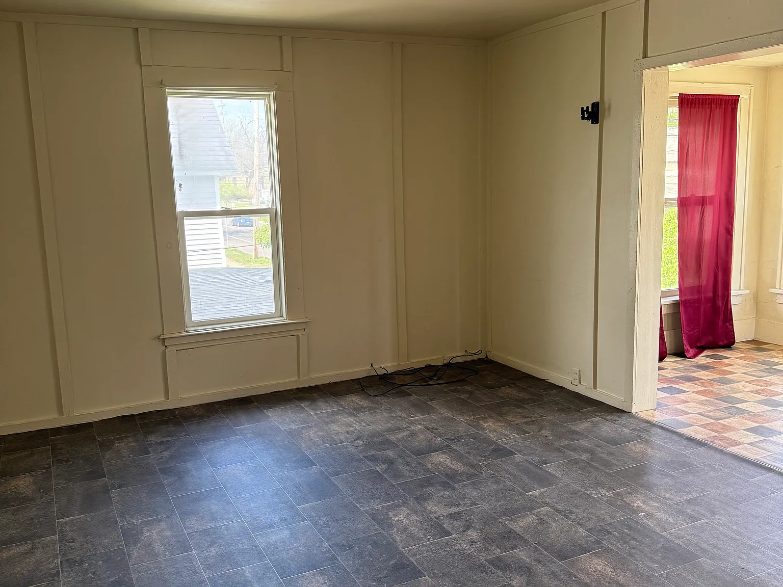 2 bed, 1085 sqft, $900 — Photo 2
