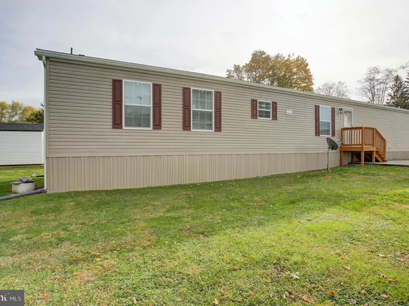 113 Big Spring Ter, Newville, PA 17241