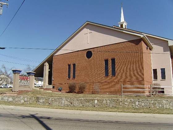 1st image of 9784 Wayne Ave