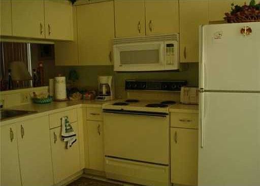 5th image of 275 Palm Ave APT A108