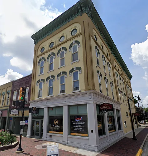 301 S Lafayette St #D Photo 1