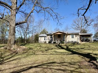 1515 Hayshed Rd, Charlotte, TN 37036