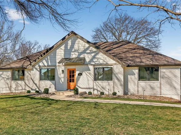 8206 NW Miami St, Kansas City, MO 64152