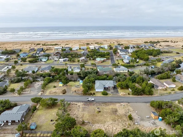 31202 I Street E, Ocean Park, WA 98640