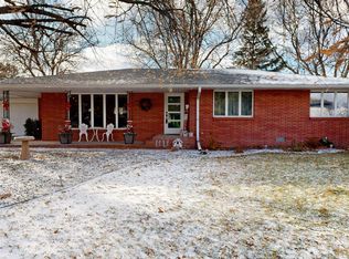 1907 Plum Creek Ln, Lexington, NE 68850