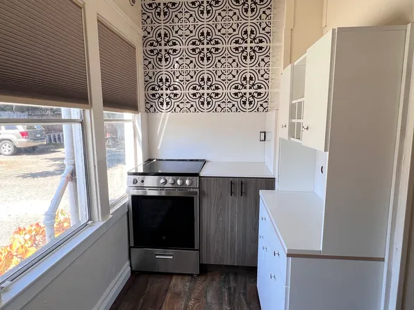 (undisclosed Address), Monterey, CA 93940