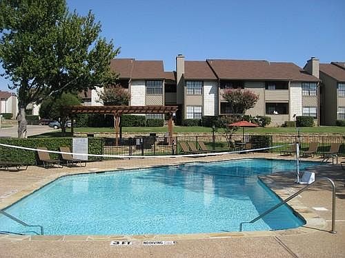 2nd image of 1972 Oak Creek Ln APT 51