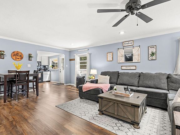 5th image of 47 Anderson Avenue