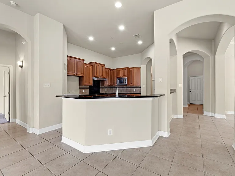 1301 David Cv — Photo 10
