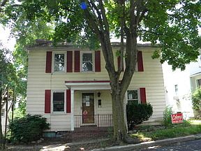 2nd image of 515 Front St