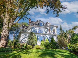 374 Park St #2, Montclair, NJ 07043