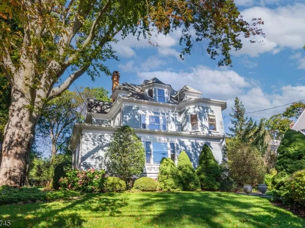 374 Park St #2, Montclair, NJ 07043