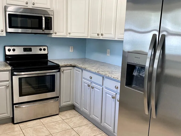305 S Lakewood Dr — Photo 13