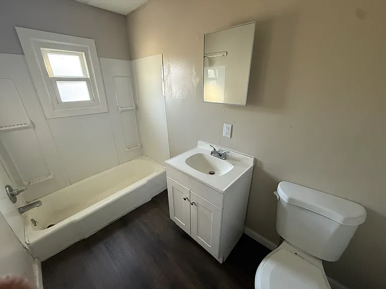 1163 Hampton St #1 — Photo 3