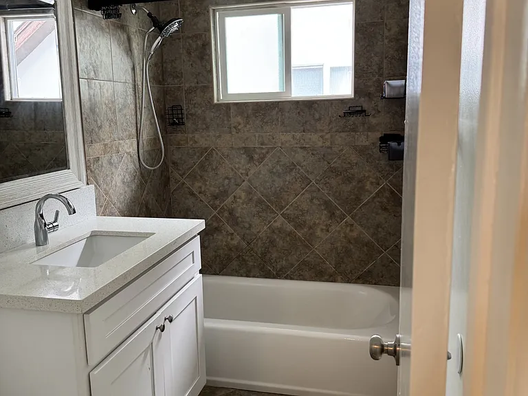 126 Avenida San Diego #6 — Photo 10