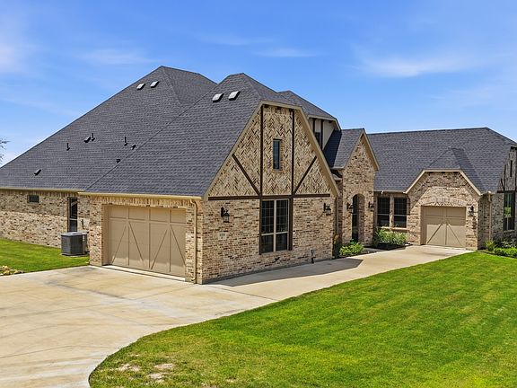 3rd image of 1000 Timber Hills Dr