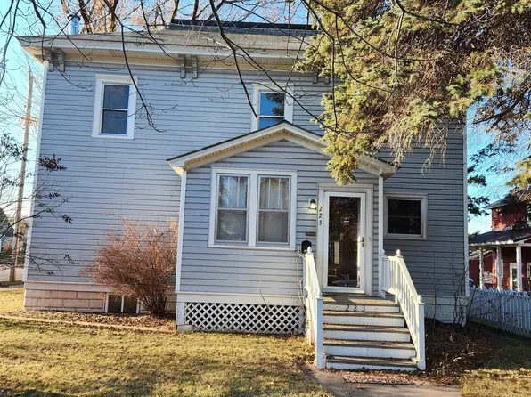 223 11th Ave W, Ashland, WI 54806