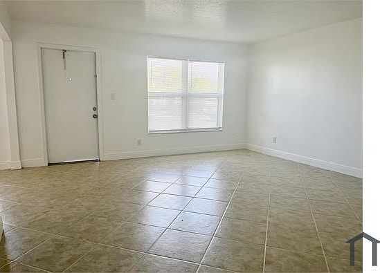 2nd image of 218 7th St APT 6