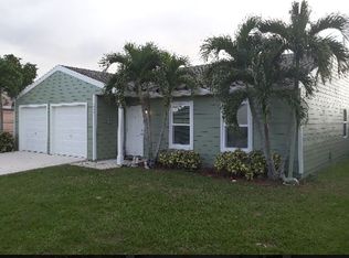 5255 Edgewood Dr, Lake Worth, FL 33467