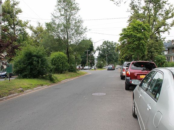 4th image of 9439 Hollis Court Blvd