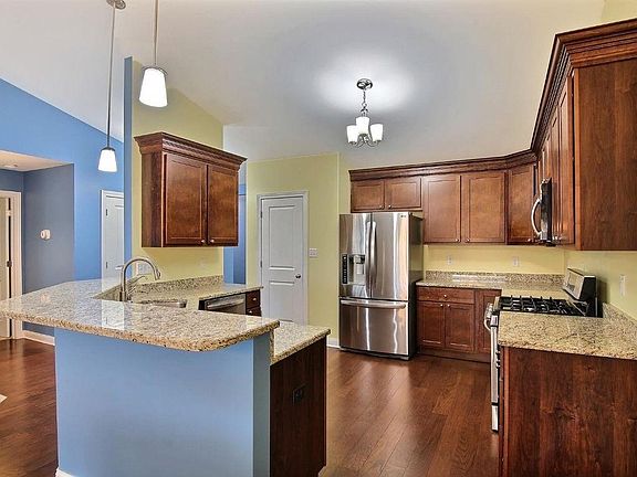 5th image of 13036 Grasselli St