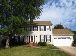 2261 Apple Hill Ln, Aurora, IL