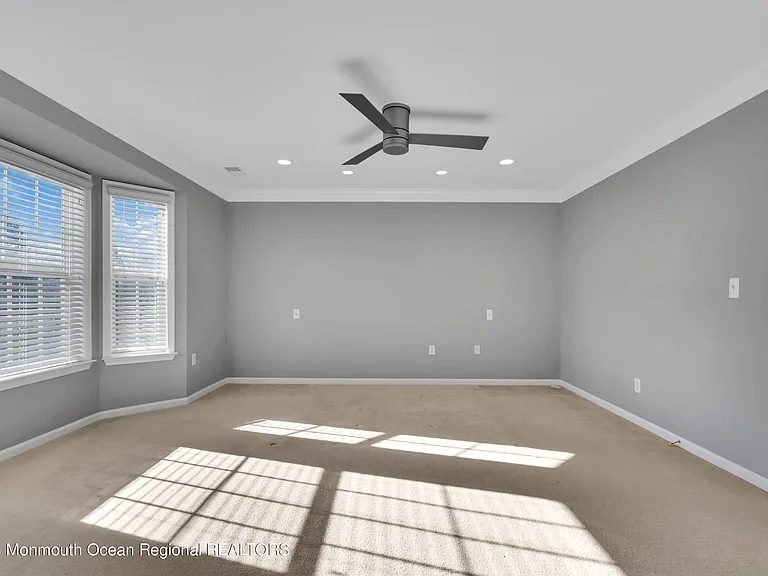 143 Shinnecock Dr — Photo 22