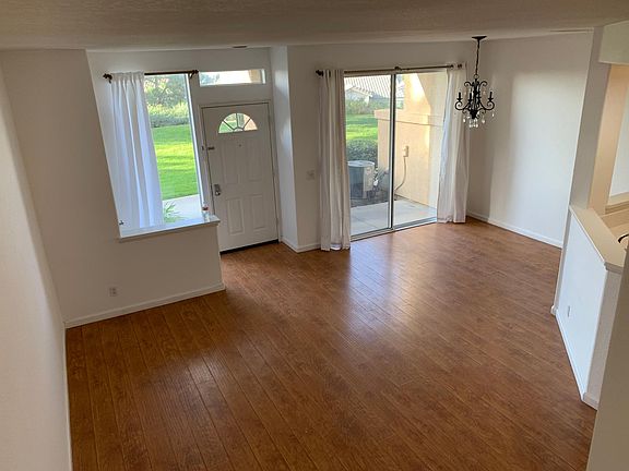 4th image of 1053 S Gibraltar Ave