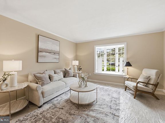 4th image of 9800 Kohoutek Ct
