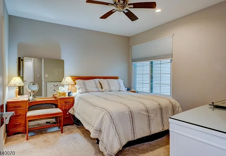 78 Wendover Ct — Photo 15