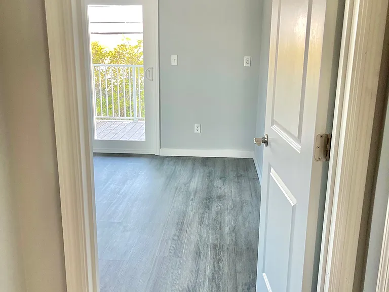 51 Barcelona Dr — Photo 6