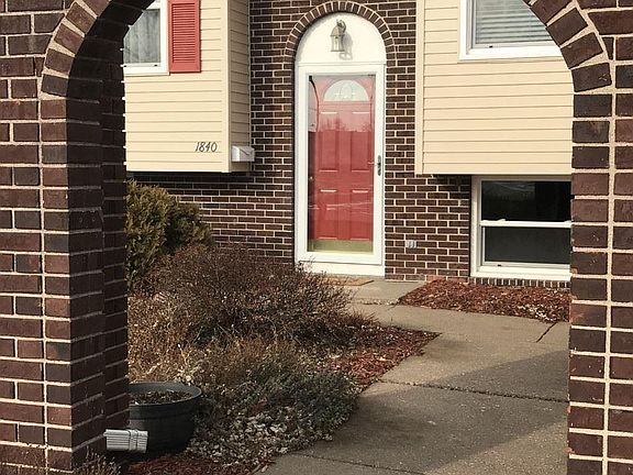 2nd image of 1840 Danbury Dr