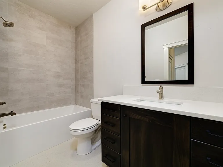 4314 E Parkcenter Blvd — Photo 22