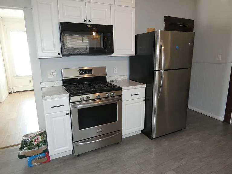 63 Emerald St #1 — Photo 6