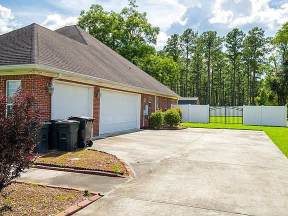 4th image of 3855 Orchard Way