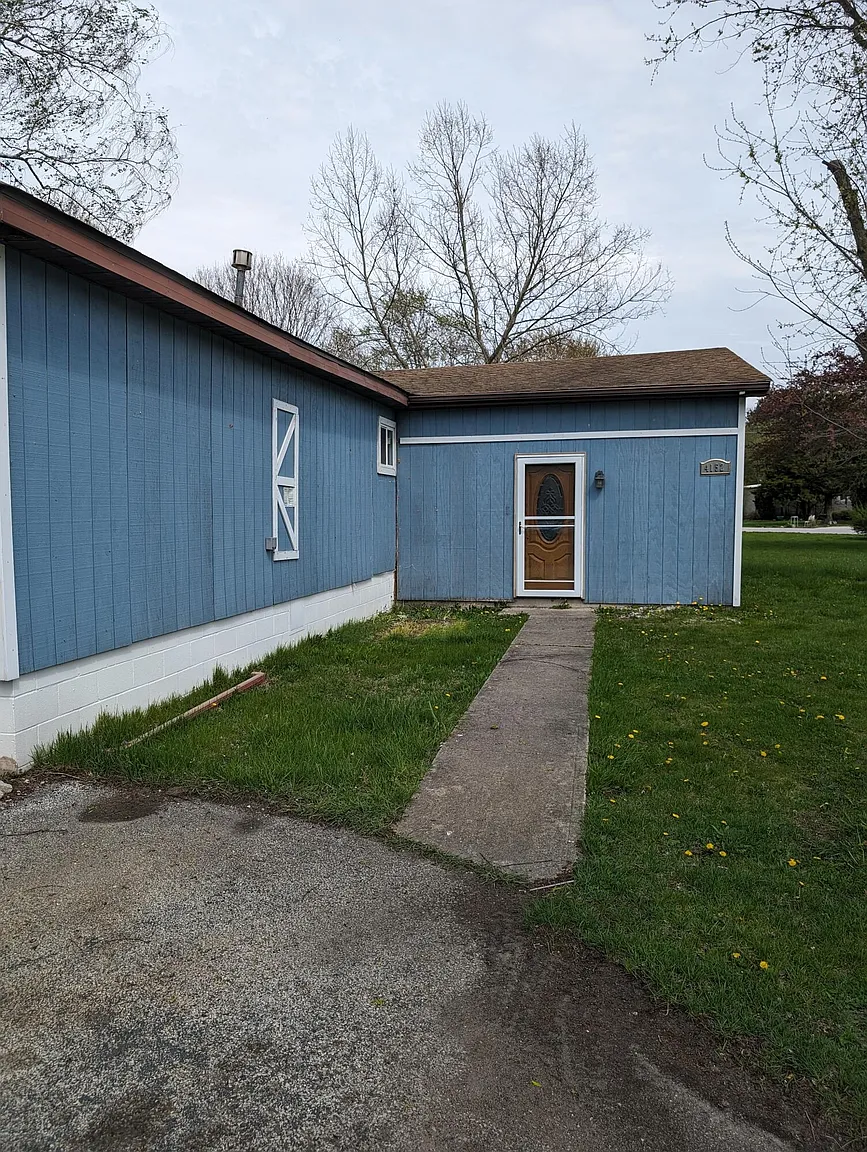 4152 Old Orchard Ln photo 1