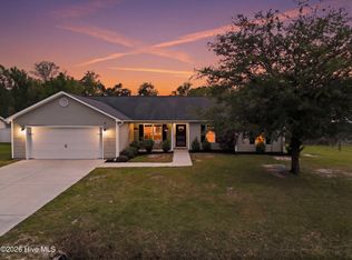 302 Tuscan Ct, Richlands, NC 28574