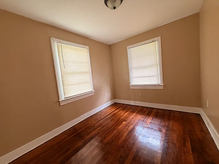 3506 Iroquois St — Photo 5